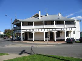 Commonwealth Hotel - Darwin Tourism 0