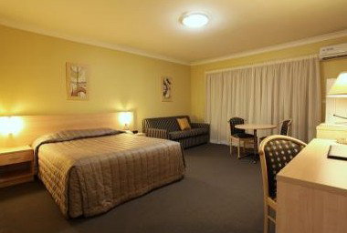 Maclin Lodge Motel - Darwin Tourism 4