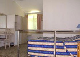 Newcastle Links Motel - Darwin Tourism 1