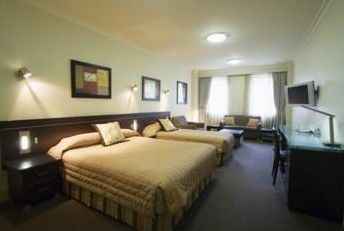 Hyde Park Inn - Darwin Tourism 3