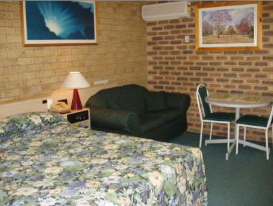 A Settlers Motor Inn - Darwin Tourism 3