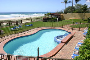 Spindrift On The Beach - Darwin Tourism 1