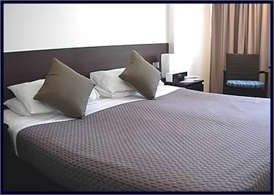 Hotel Victor - Darwin Tourism 0