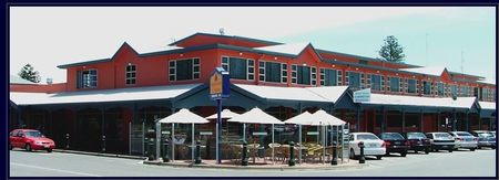 Hotel Victor - Darwin Tourism 1