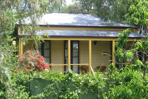 Bendigo Cottages - Darwin Tourism 0