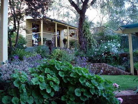 Bendigo Cottages - Darwin Tourism 2