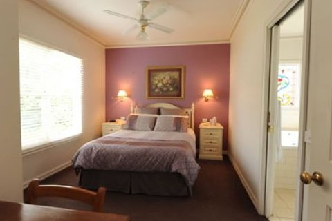 Bendigo Cottages - Darwin Tourism 3