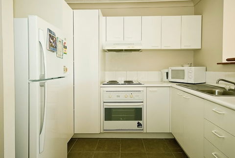 Bay Lodge Apartments - Darwin Tourism 1