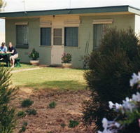 Oaklands Fishing Cottage - Darwin Tourism