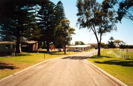 Victor Harbor Beachfront Holiday Park - Darwin Tourism 1