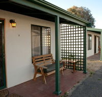 Moonta Bay Road Cabins and Cottages - Darwin Tourism