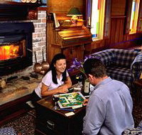 Strahan Colonial Cottages - Darwin Tourism