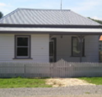 Strahan Quality Cottages - Darwin Tourism