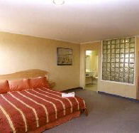 Lighthouse Hotel - Darwin Tourism