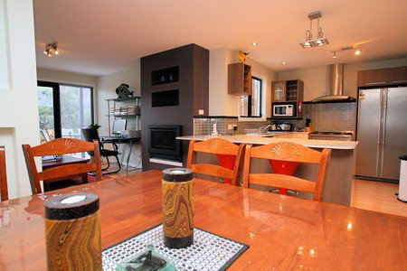 Oakley Place Townhouse - Tasmanian Short Stays - Darwin Tourism 1