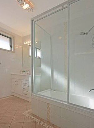 Booragul Beach House - Darwin Tourism 1