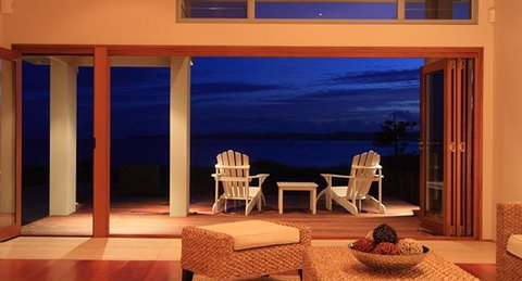 Lochani At The Beach - Darwin Tourism 3