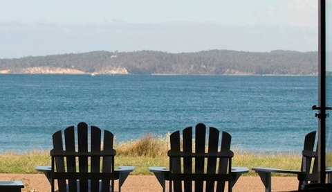 Lochani At The Beach - Darwin Tourism 4