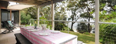 Bungalows On The Beach - Darwin Tourism 3