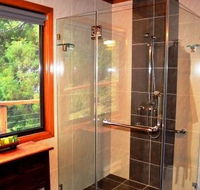 A Waterfall Hideout-Rainforest Cabin for Couples - Darwin Tourism
