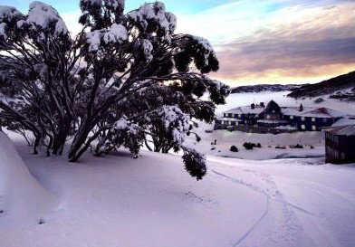 Kosciuszko Chalet Hotel - Darwin Tourism 0