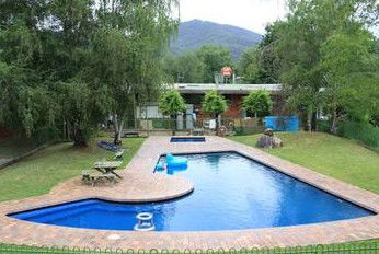 Khancoban Alpine Inn - Darwin Tourism 0