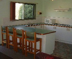 Khancoban Rose Holiday Units - Darwin Tourism 2