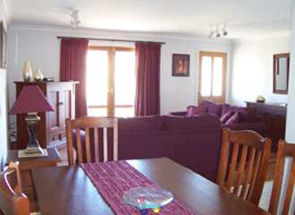 Elm Cottage - Darwin Tourism
