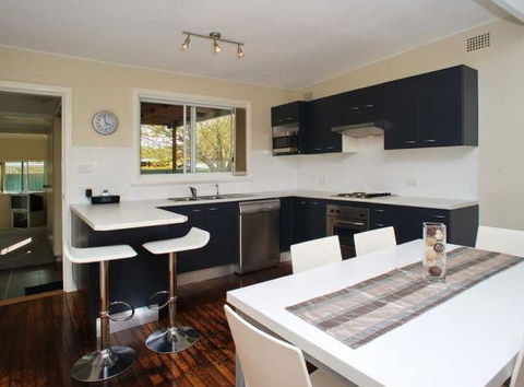 28 Rigney Street - Darwin Tourism 1