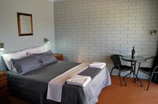 Motel Meneres - Darwin Tourism 2