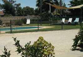 Motel Meneres - Darwin Tourism 3