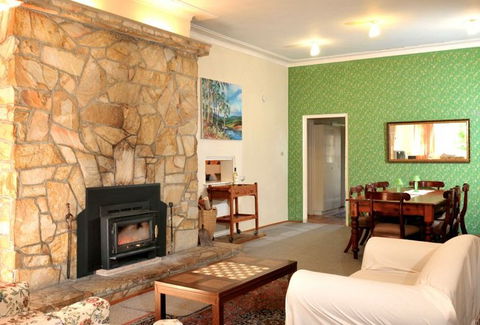Oakleigh Rural Retreat - Darwin Tourism 0