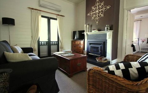 Annie's Folly Boutique Accommodation - Darwin Tourism 2