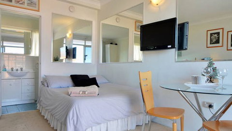 Beach Studio On Bombo - Darwin Tourism 2
