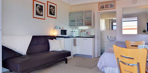 Beach Studio On Bombo - Darwin Tourism 3