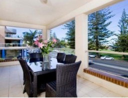 Beachside On Manning - Darwin Tourism 5