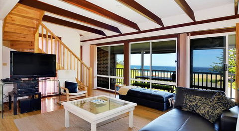 Beach House On Kendalls - Darwin Tourism 5
