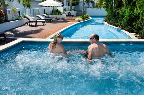 Manta Bargara Resort - Darwin Tourism 3