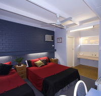 Moore Park Beach Motel - Darwin Tourism