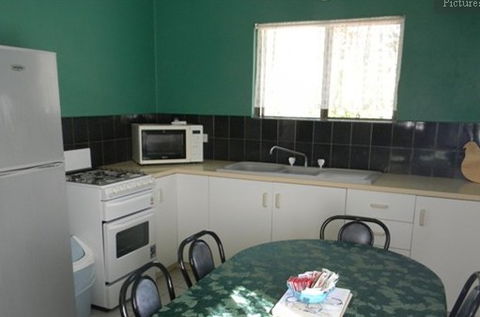 Murray Gardens Country Cottages And Motel - Darwin Tourism 2