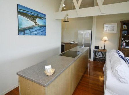 Claytons On Cylinder Beach Front Apartments - Darwin Tourism 3