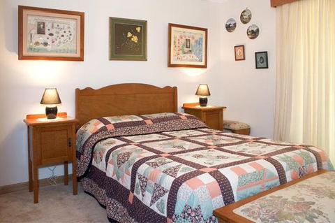 Rock-Al-Roy Bed And Breakfast - Darwin Tourism 1