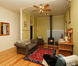 Bunyip Springs Farmstay - Darwin Tourism 0