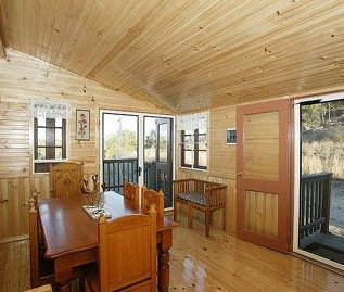 Bunyip Springs Farmstay - Darwin Tourism 1