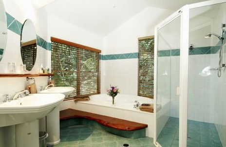 Narrows Escape Rainforest Retreat - Darwin Tourism 5