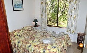 Uhuru Chalets - Darwin Tourism 5