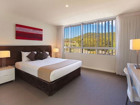 Oaks Lure - Darwin Tourism 0