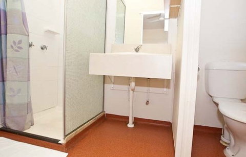 Carrington Hotel - Darwin Tourism 0