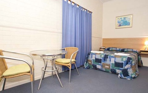 Carrington Hotel - Darwin Tourism 1