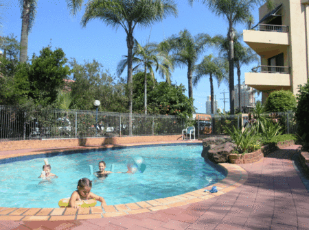 Grangewood Court Holiday Apartments - Darwin Tourism 0